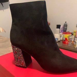 Juicy couture booties